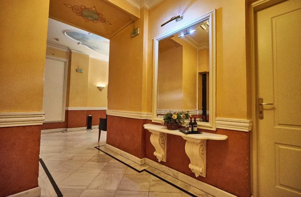 Lobby, Exis Boutique, Athens