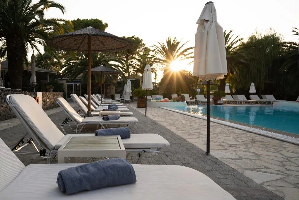 Pool, Art Hotel Debono, Corfu