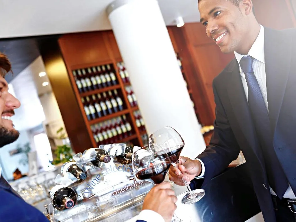 Bar, Novotel Milan Malpensa Airport, Milan