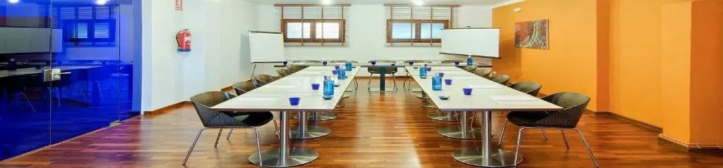 Conferences, Aatu, Costa Brava