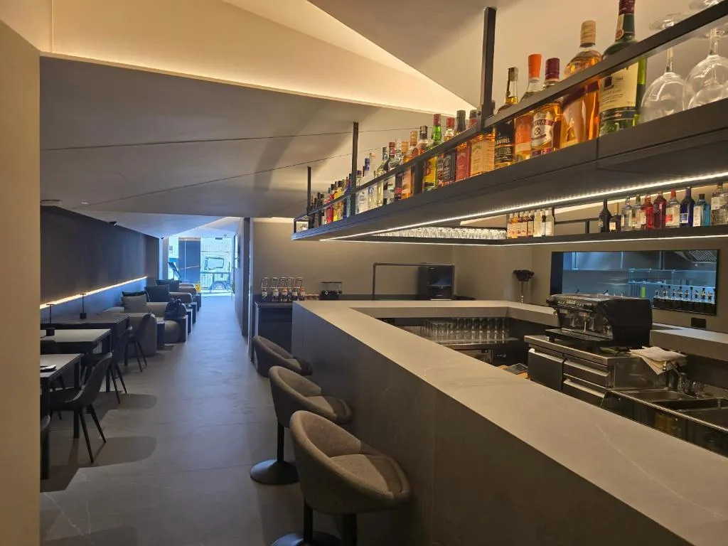 Bar, Thirty Three Boutique By K Hotels - Adults Only, Malta
