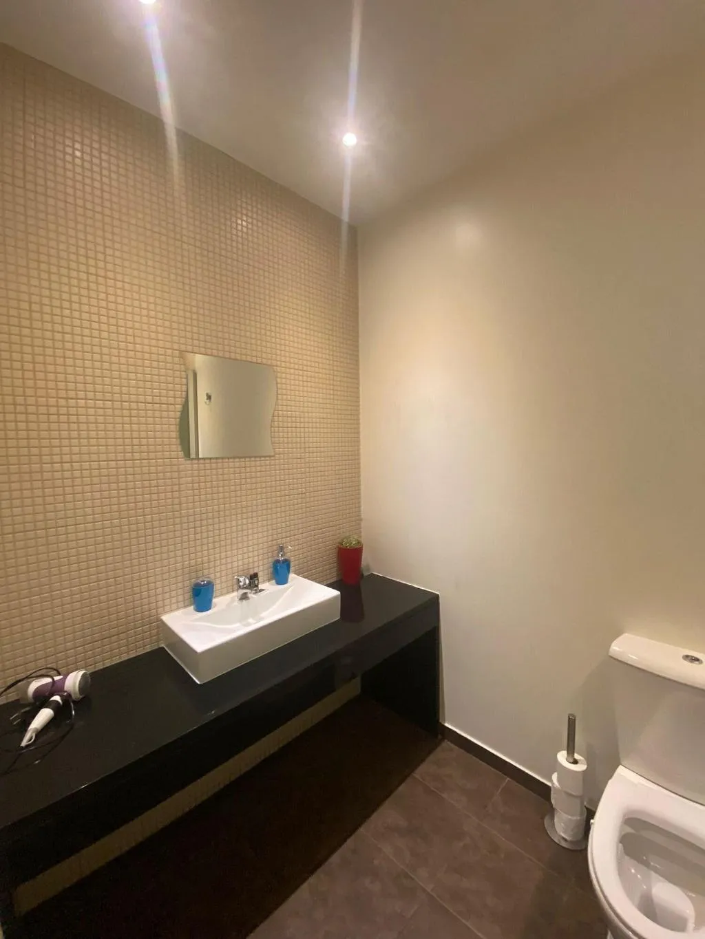 Room, Happy @ Chiado, Lisbon
