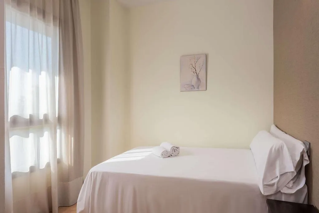 Room, Madrid Airport Suites Affiliated By Melia, Madrid