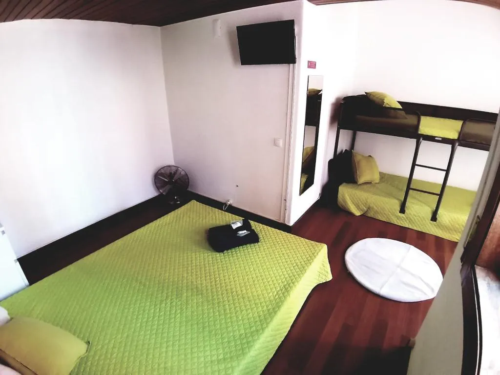 FAMILY ROOM STANDARD Room, Theorynomad AL Lisboa - Hostel, Lisbon