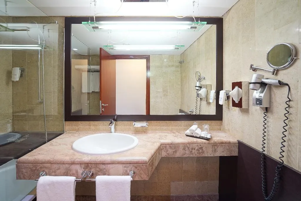 STUDIO STANDARD Room, Legendary Lisboa Suites, Lisbon