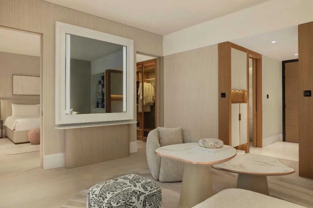 SUITE SEA VIEW KING BED Room, Delano Dubai, Dubai