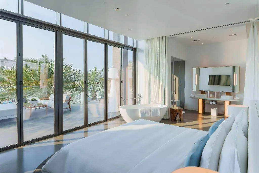 Room, Nikki Beach Resort & Spa Dubai, Dubai