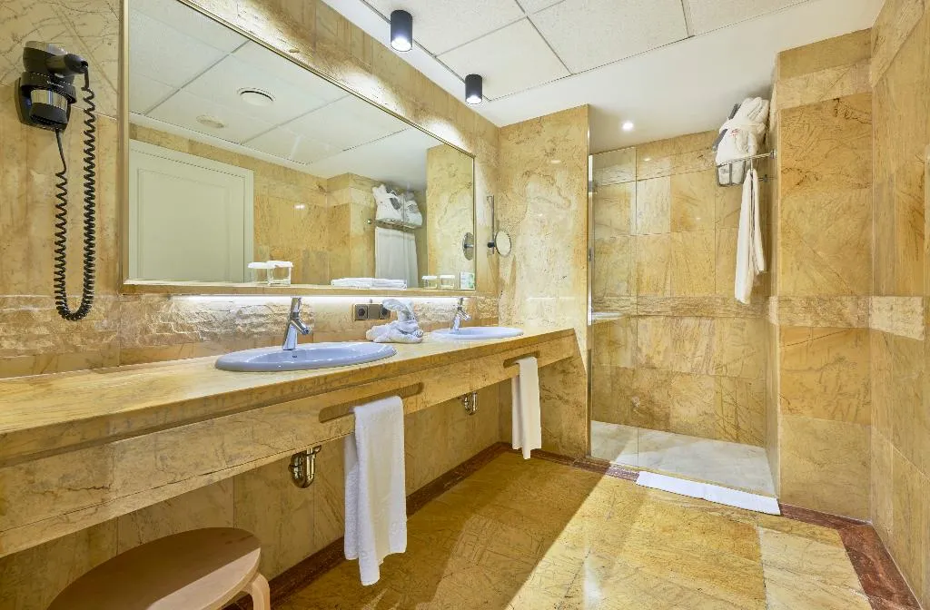DOUBLE SINGLE USE SEA VIEW WITH BALCONY Room, Serrano Palace, Majorca
