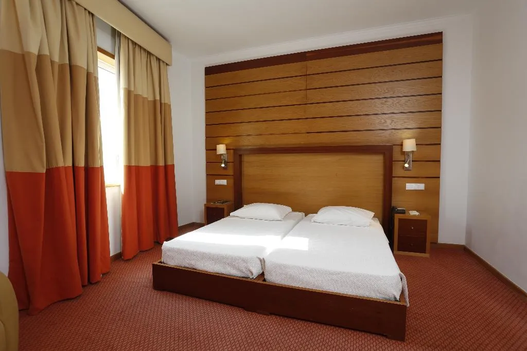 SINGLE STANDARD Room, Montebelo Palácio dos Melos Viseu Historic Hotel, Porto