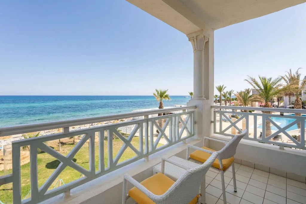 TWIN PREMIUM SEA VIEW Room, Radisson Blu Resort & Thalasso Hammamet, Tunisia