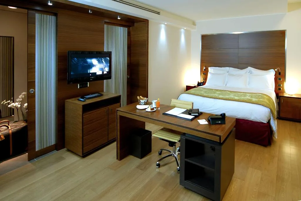 JUNIOR SUITE KING SIZE BED Room, Best Western Premier BHR Treviso Hotel, Venice