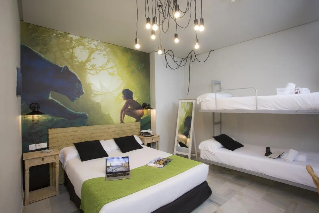 QUADRUPLE STANDARD Room, Casual de las Letras Sevilla, Seville