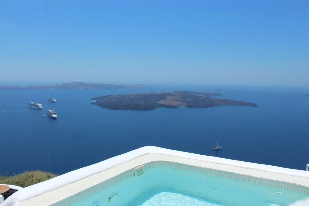 APARTMENT WITH DOUBLE BED Room, Cocoon Suites, Santorini