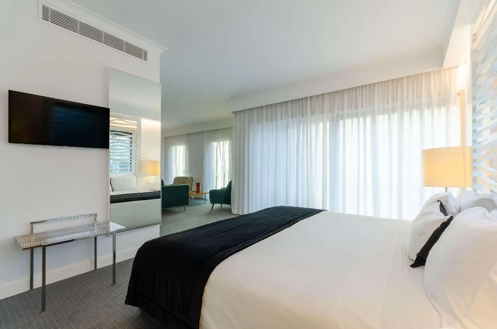 Room, Olissippo Saldanha, Lisbon