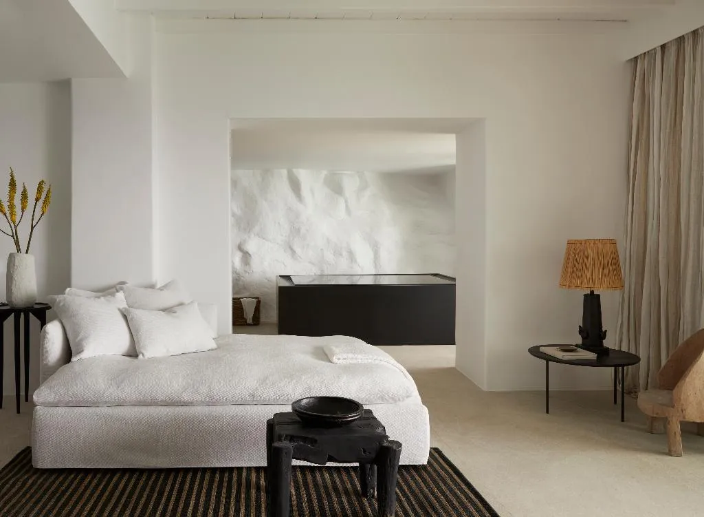 SUITE HONEYMOON Room, Myconian Panoptis Escape, Mykonos