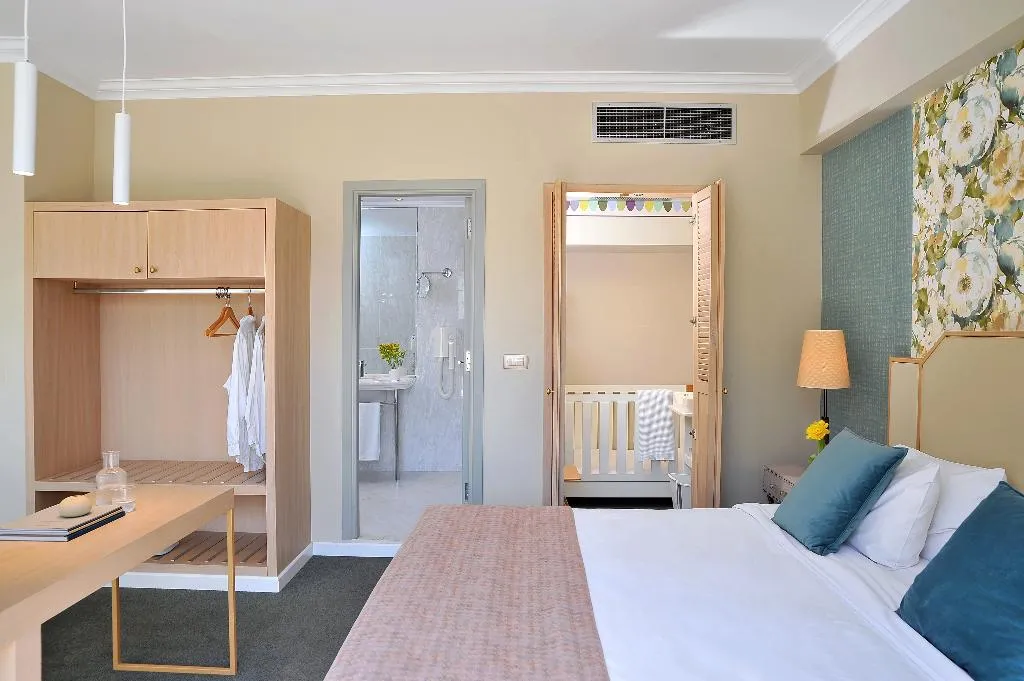 DOUBLE CAPACITY 3 Room, Airotel Stratos Vassilikos, Athens