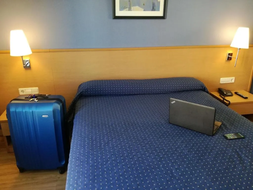 Room, J. Balmes, Costa Brava