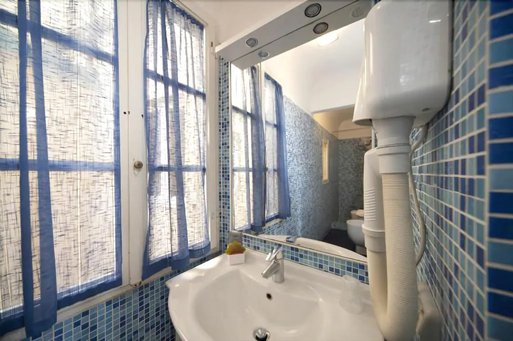 Room, Residenza Le Fonticine, Florence