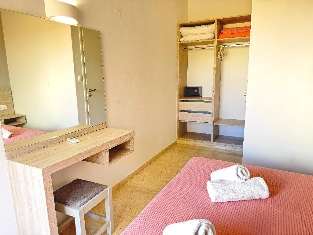 APARTMENT GARDEN VIEW ONE BEDROOM Room, Domenica Apartments, Crete