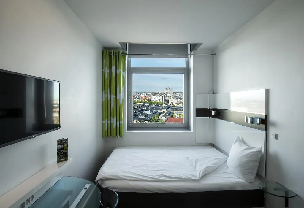Room, Wakeup Copenhagen - Carsten Niebuhrs Gade, Copenhagen