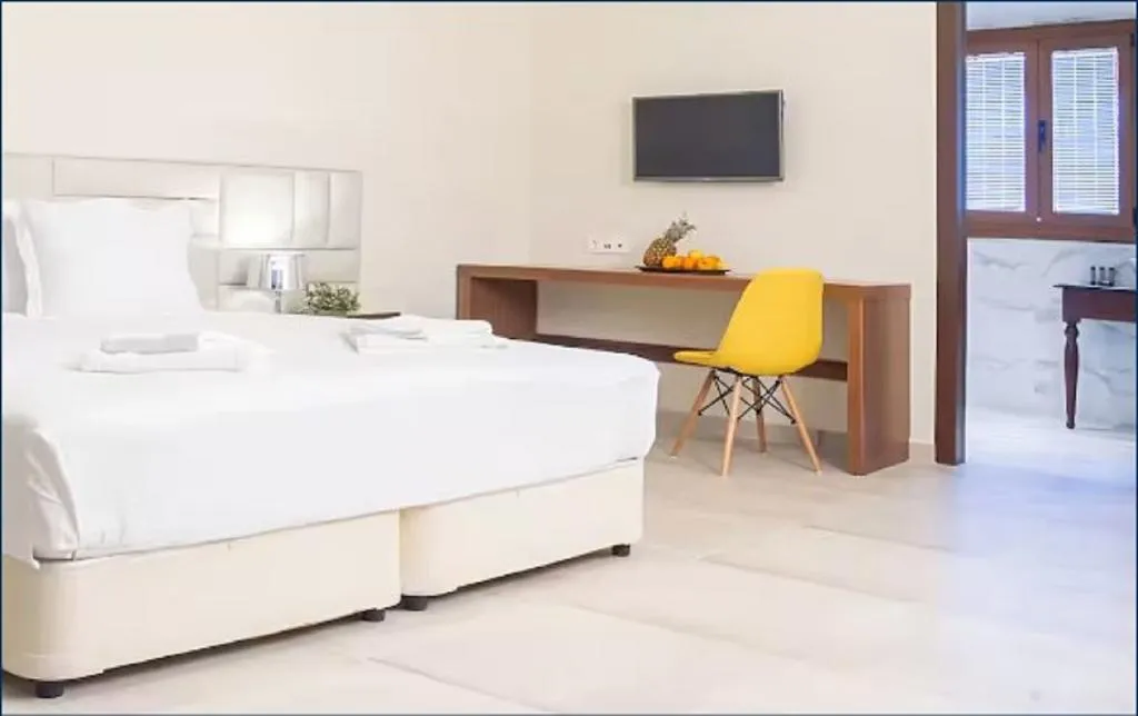 SUITE ONE BED Room, Electra Hotel, Thessaloniki