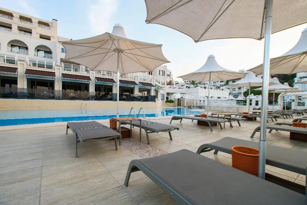 Pool, Azka, Bodrum