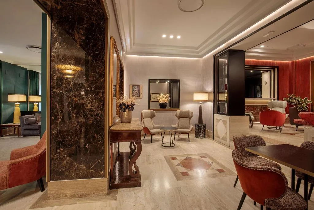 Lobby, Diana Roof Garden, Rome