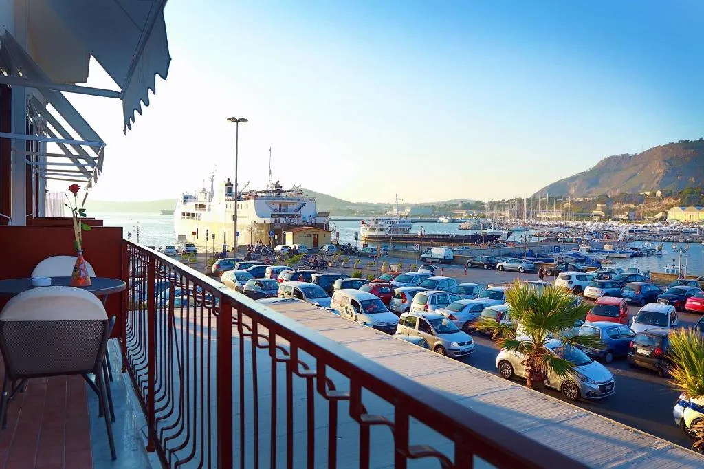 General view, Relais Al Porto, Naples