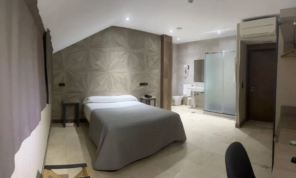 DOUBLE SINGLE USE STANDARD Room, Ciudad De Fuenlabrada, Madrid