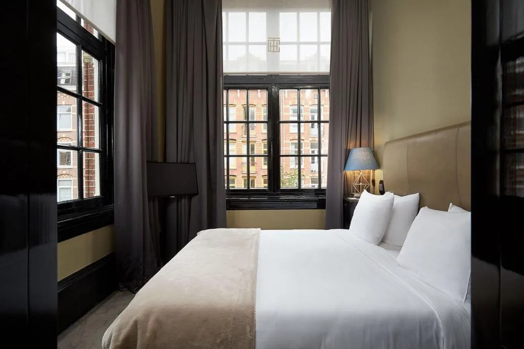 Room, College Hotel Amsterdam, Autograph Collection, Amsterdam