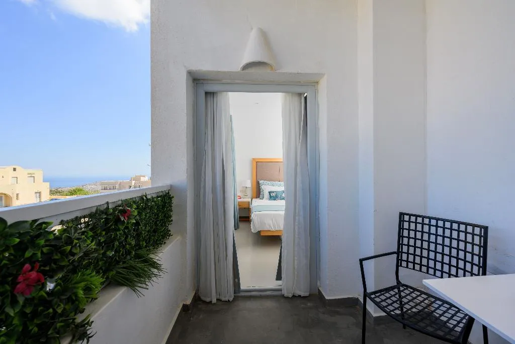 DOUBLE STANDARD Room, Impressive One, Santorini