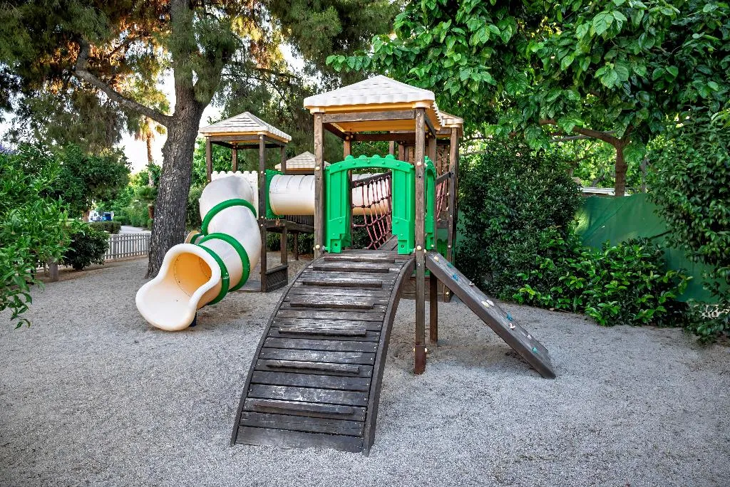 Sports and Entertainment, The Grove Seaside Hotel, Athens