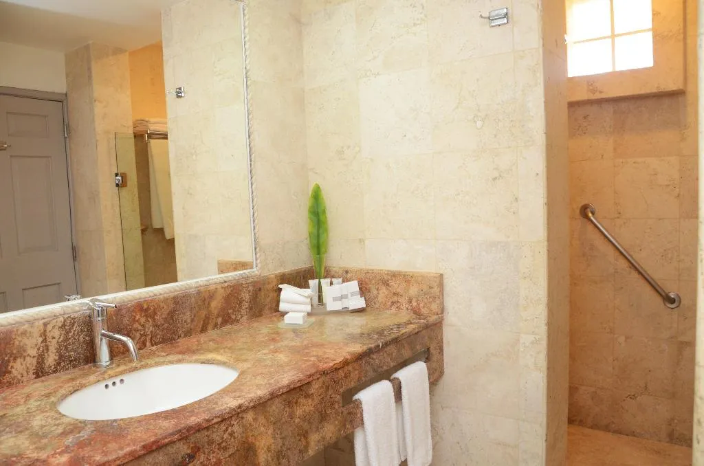 TRIPLE PREMIUM Room, Catalonia Royal Tulum All Inclusive, Cancun Area