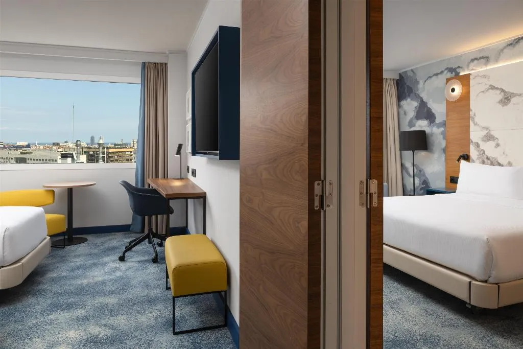 FAMILY ROOM CONNECTING ROOM Room, Hilton Barcelona, Barcelona