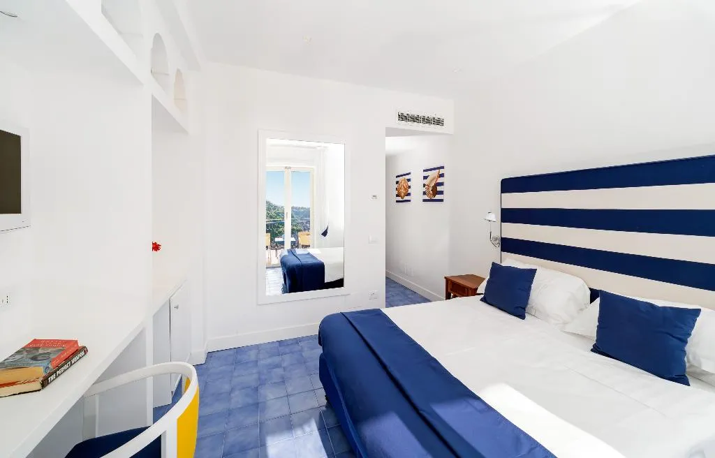 Double or Twin CLASSIC Room, Delfino, Naples