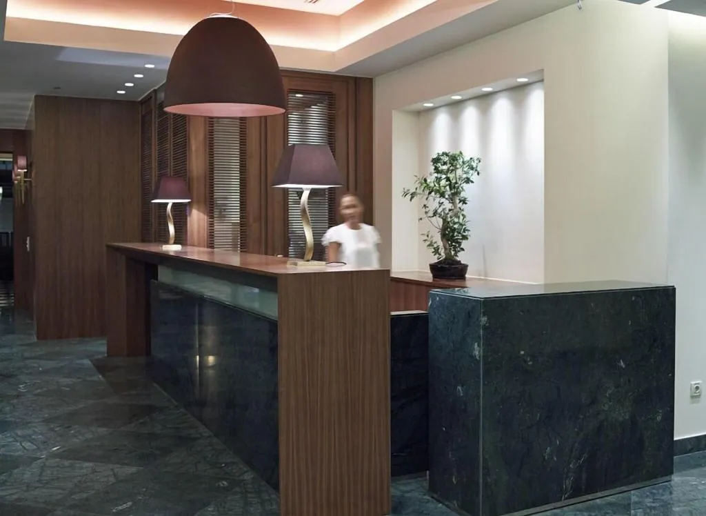 Lobby, Samaria, Crete
