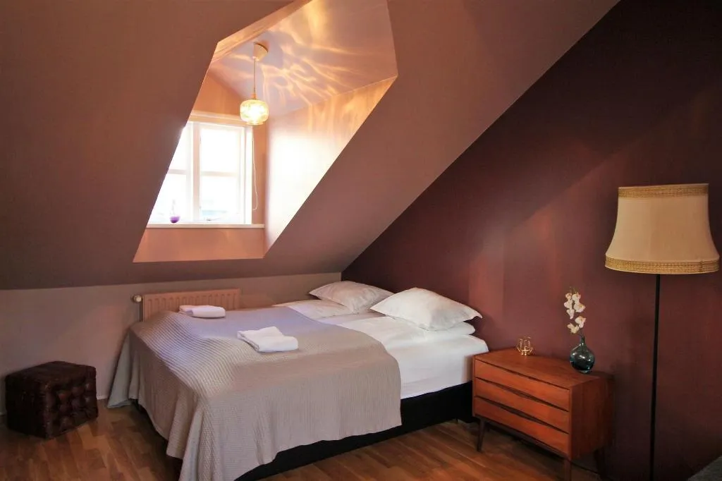 Room, Grettir Guesthouse, Reykjavik