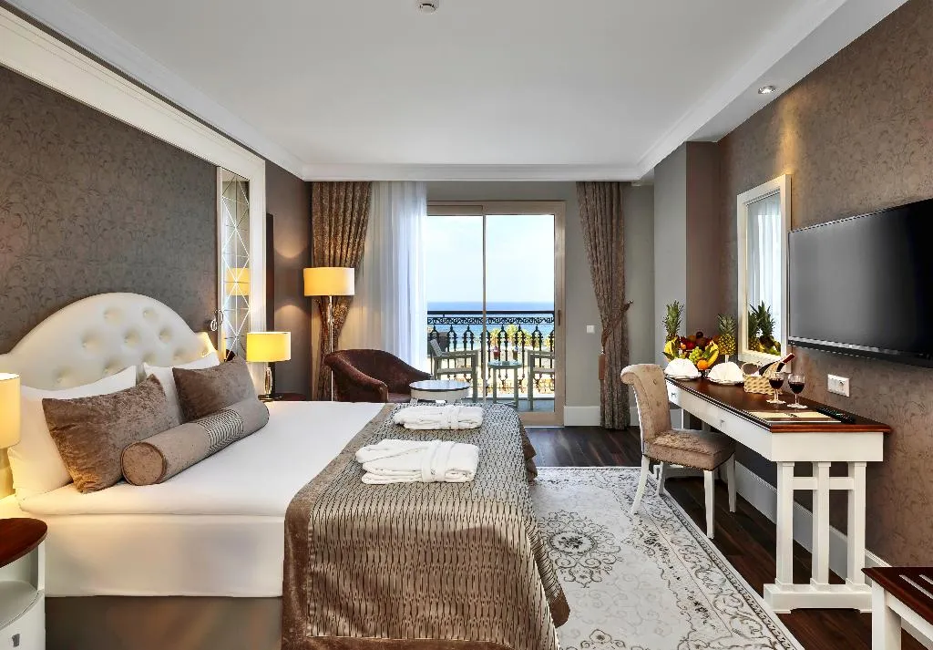 TRIPLE SEA VIEW Room, Sunis Efes Royal Palace Resort & Spa Hotel, Izmir
