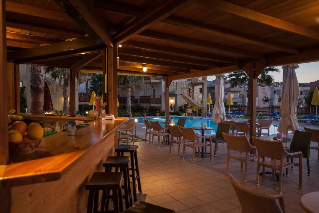 Bar, Ilian Beach, Crete