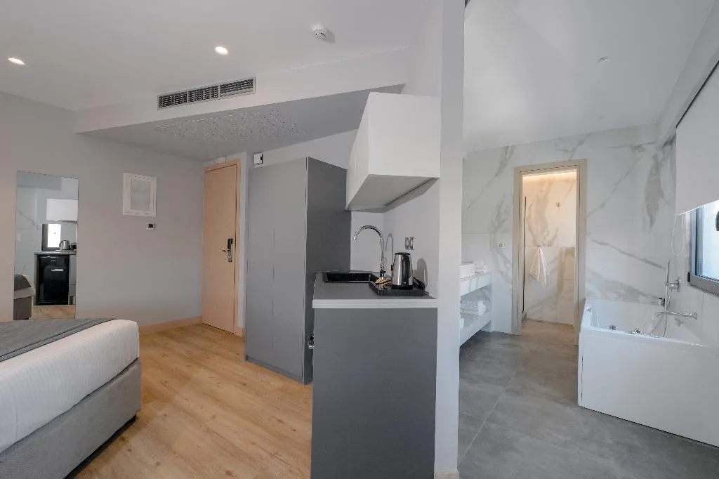 APARTMENT PREMIUM ONE BEDROOM Room, The Convo Syngrou Apartments, Athens