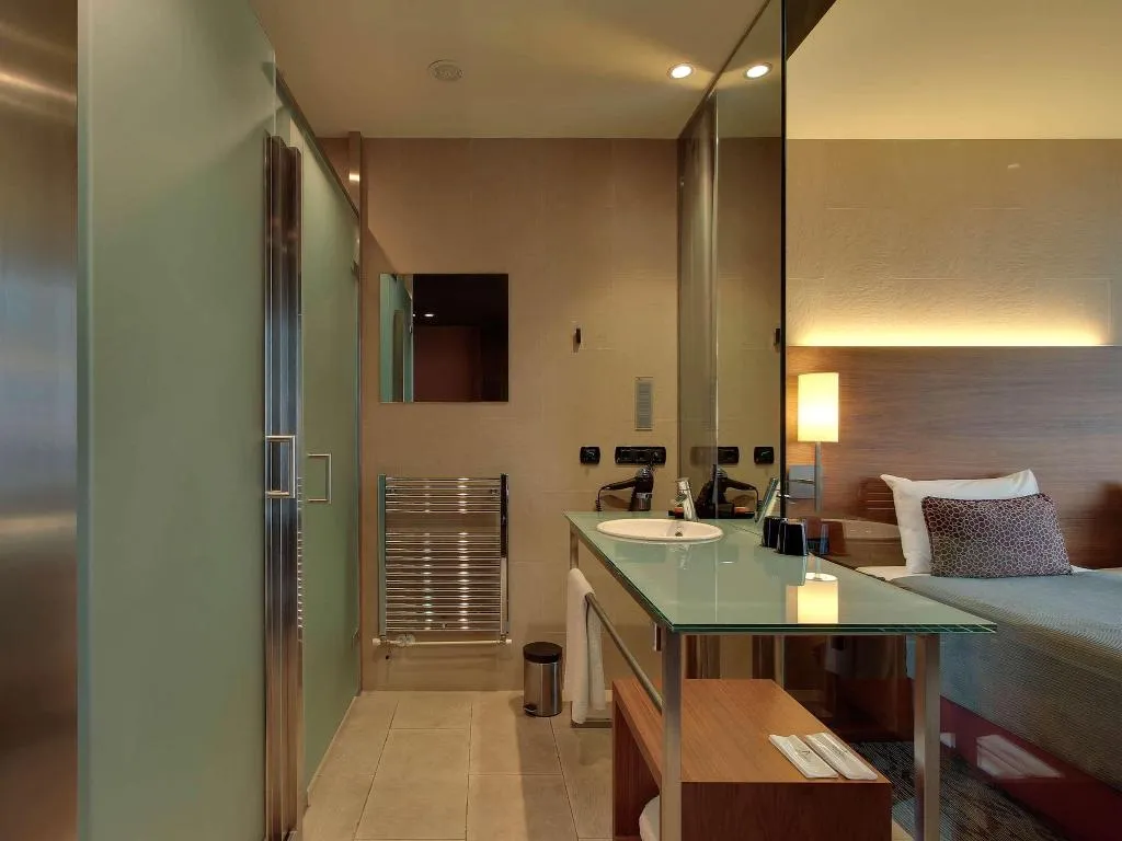 Room, Badalona Tower, Barcelona