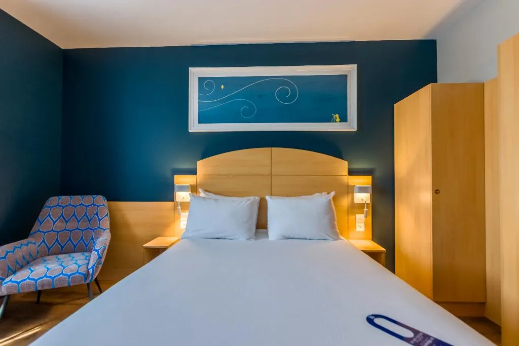 DOUBLE Accessible Room, Travelodge Madrid Alcala de Henares, Madrid