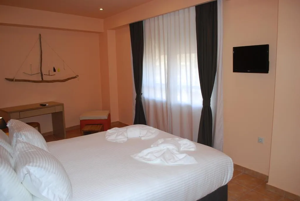 Double or Twin ECONOMY Room, White Lotus, Athens