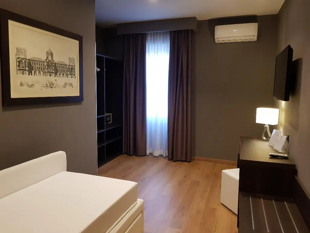 DOUBLE SUPERIOR Room, Hotel Europa Art Caserta, Naples