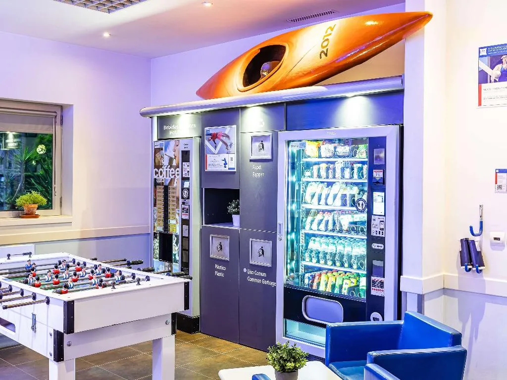 Sports and Entertainment, ibis budget Porto Gaia, Porto