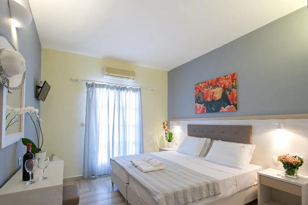 APARTMENT STANDARD Room, Koukias Village, Skiathos