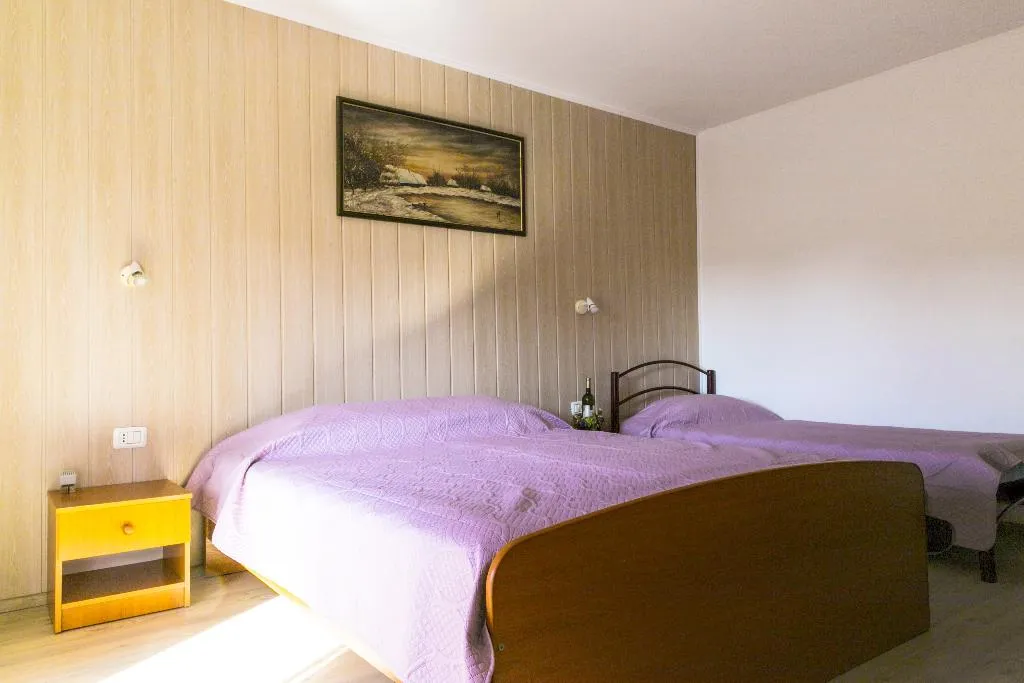 APARTMENT CAPACITY 3 Room, Apartments Danka, Istria