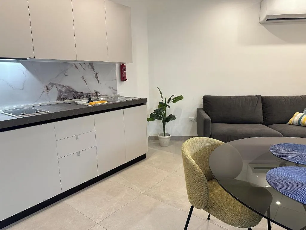 Room, The Central Guesthouse, Malta
