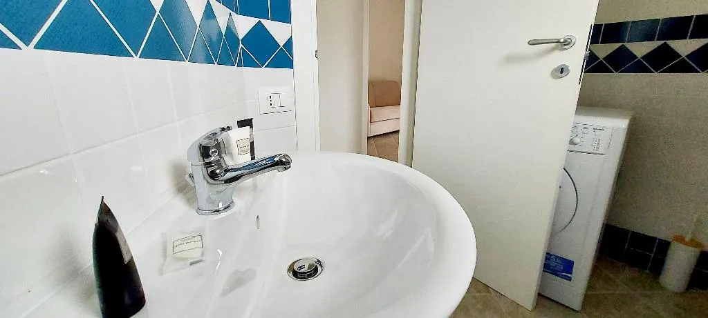 APARTMENT STANDARD Room, Appartamenti Castelsardo E Lu Bagnu, Cagliari