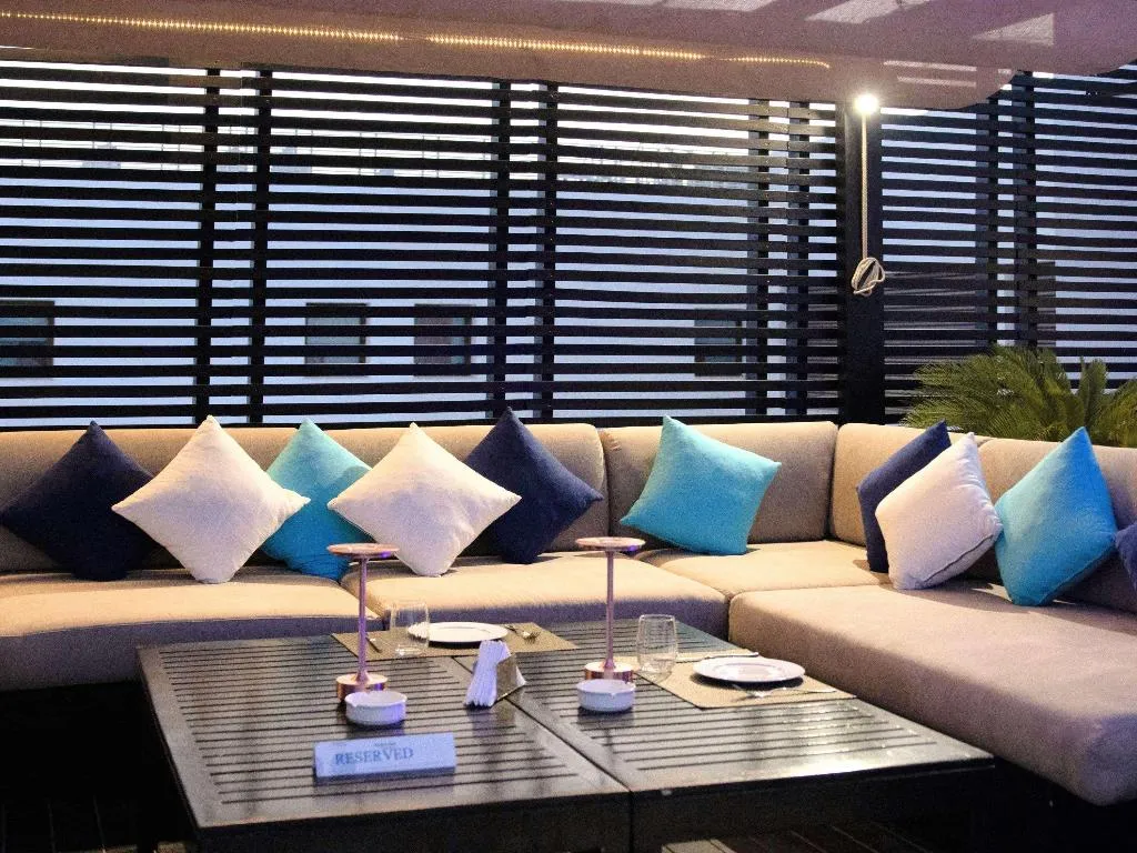 Bar, Novotel Tunis, Tunisia